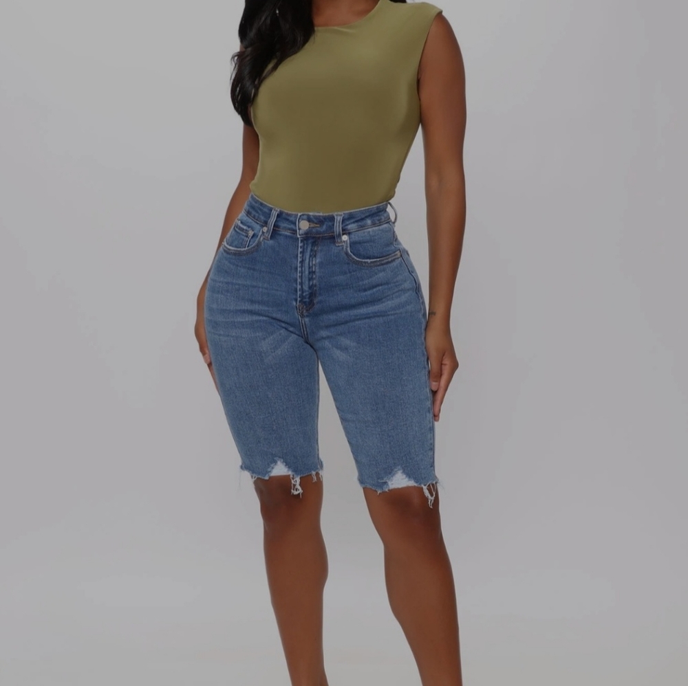 NWT-Fashio Nova denim shorts